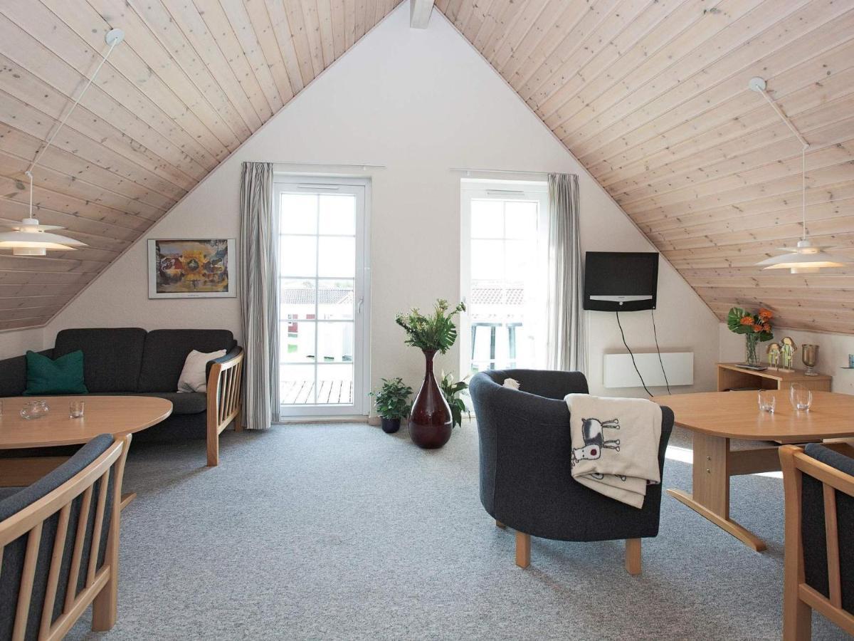 6 Person Holiday Home On A Holiday Park In 그라스텐 외부 사진