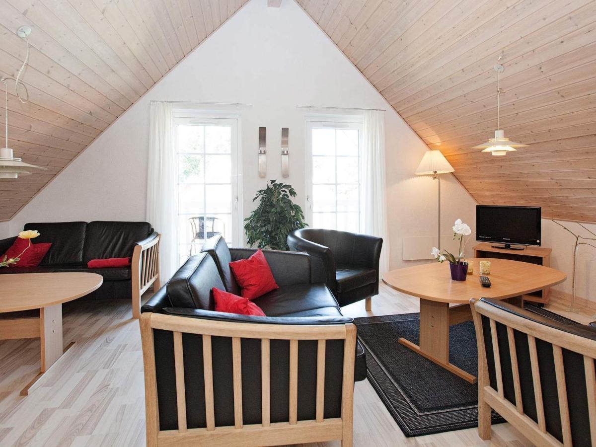 6 Person Holiday Home On A Holiday Park In 그라스텐 외부 사진